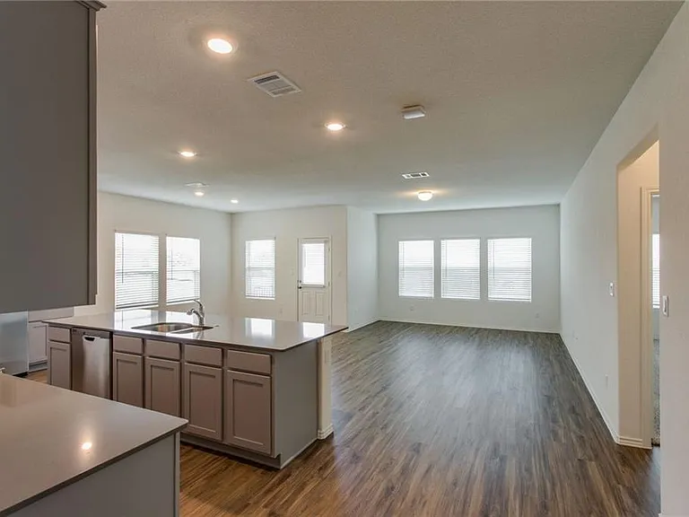 713 Mallow Rd — Photo 10