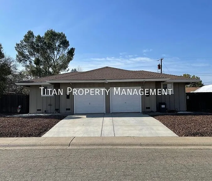 7225 Camel Rock Way — Photo 3