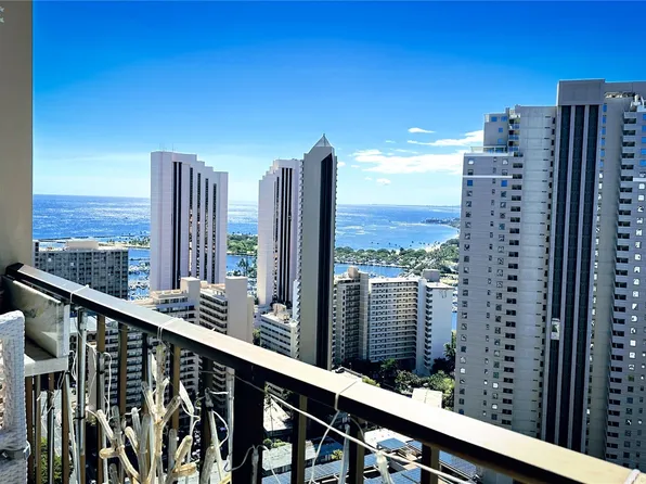 411 Hobron Ln APT 3204, Honolulu, HI 96815