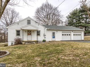 92 Pepper Ave, Enola, PA 17025