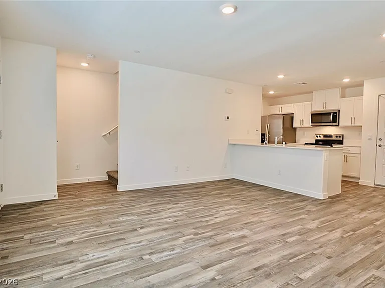 9859 Hidden Pass Ave — Photo 7