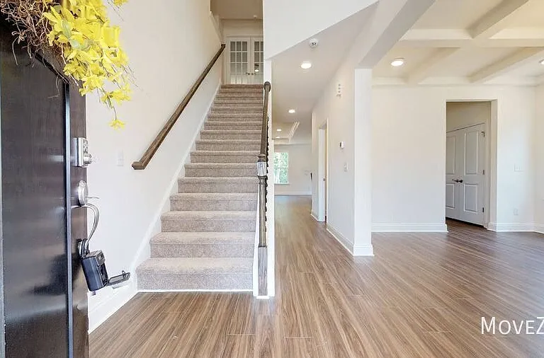 495 Village Bend Dr — Photo 7