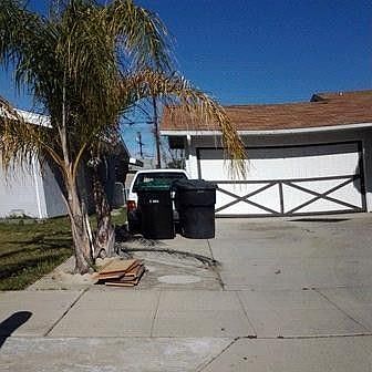 1st image of 960 Leslie Dr