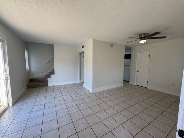 2800 Independence St #C