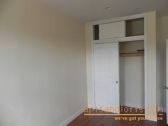 Rented by aptsandlofts.com