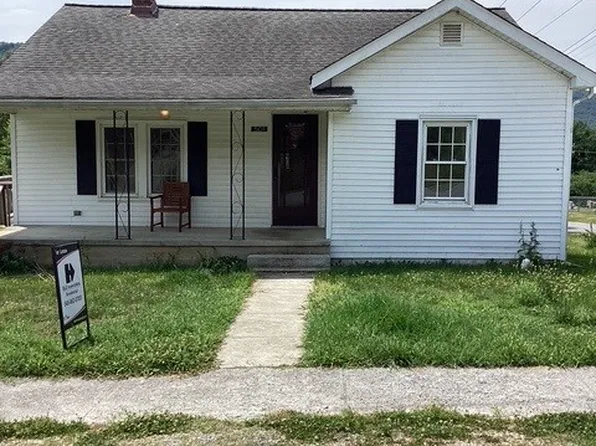 501 2nd St, Buchanan, VA 24066
