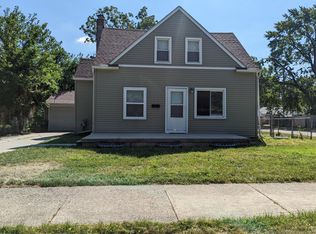14575 Pearl St, Southgate, MI 48195