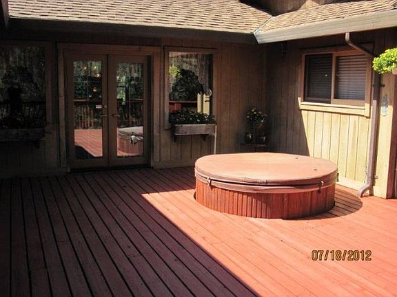 Deck & Spa