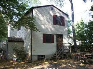 8 Sequonia Trl, East Hampton, CT 06424