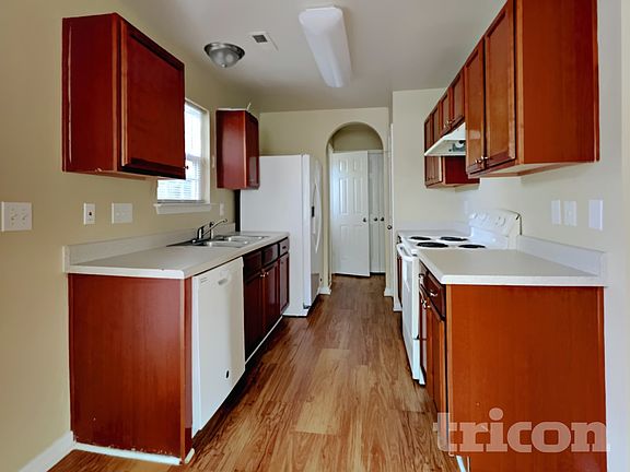 3rd image of 7431 Fowler Springs Ln