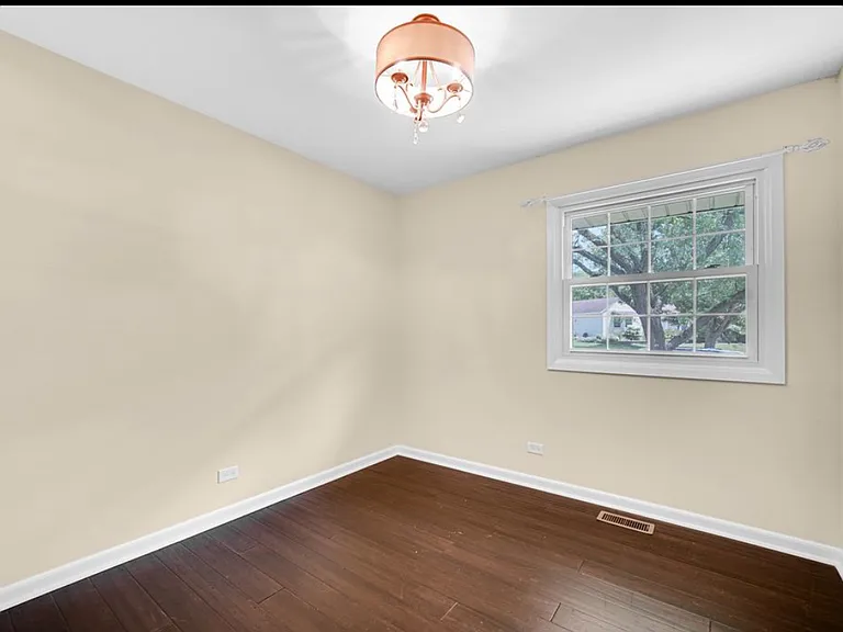 1745 Bucknell Ct — Photo 5