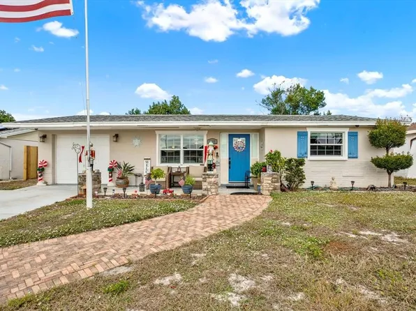 7415 Mayfield Dr, Port Richey, FL 34668