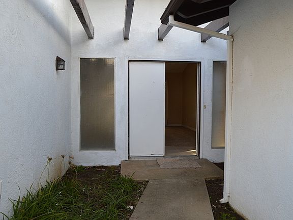3rd image of 6151 Hesby Way