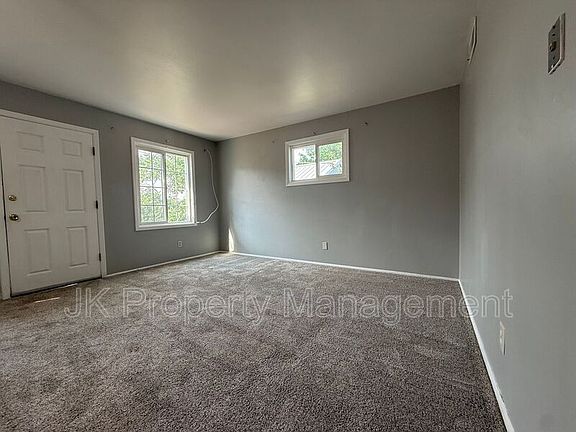 3rd image of 1322 1st Ave NW Unit 2