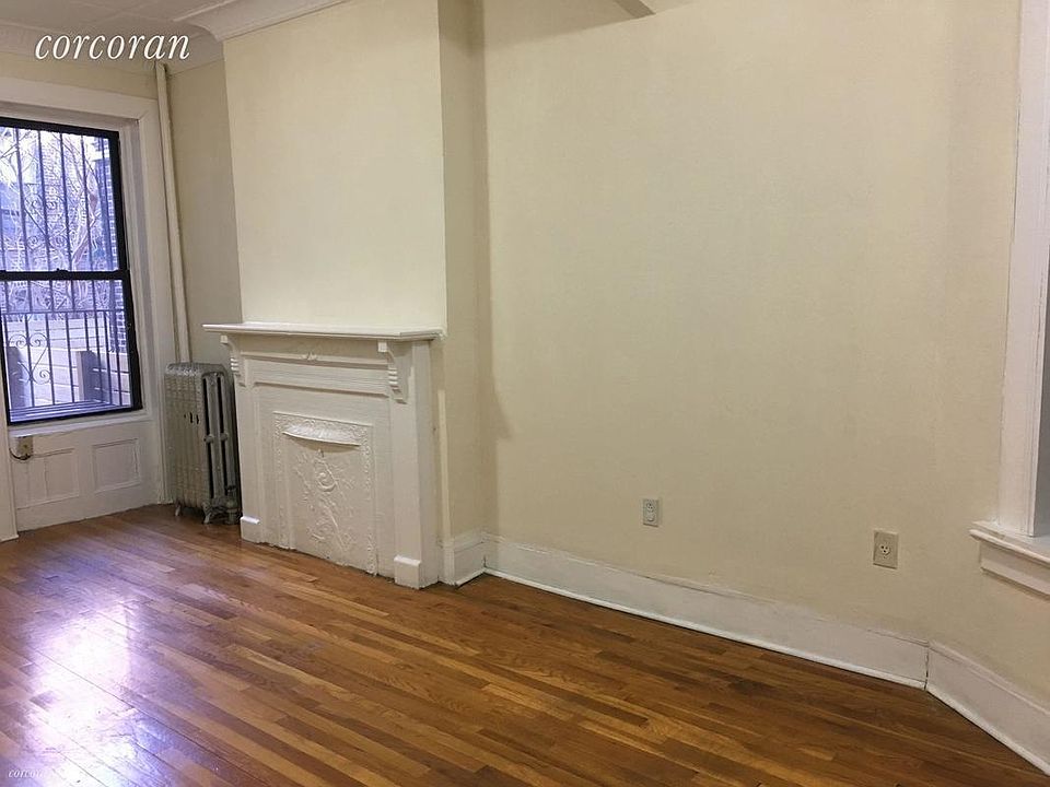 1st image of 703 Carroll St APT 1R