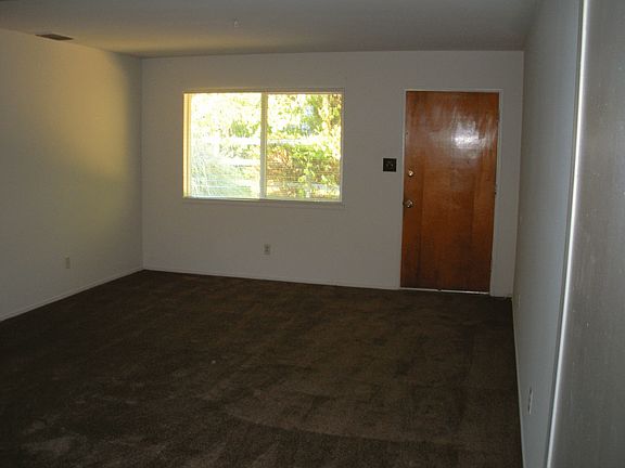 5th image of 6541 Hazel Ave