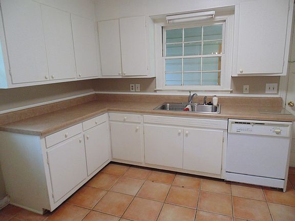 4th image of 1413 Pierce Ave