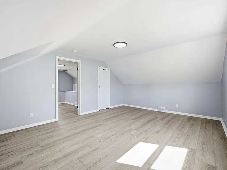 1257 Brighton Rd — Photo 18