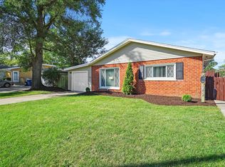 11812 S Kedvale Ave, Alsip, IL 60803