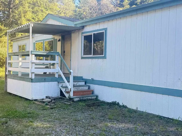 2180 Scott Ln, Crescent City, CA 95531