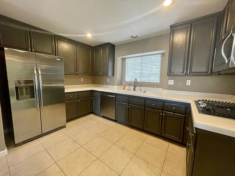 43755 Milan Ct — Photo 2