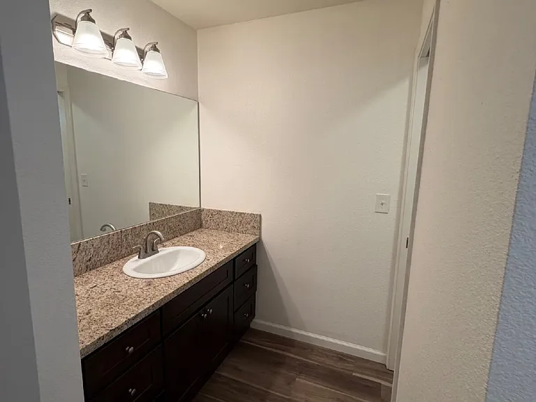 358 Snowhaven Ct — Photo 10