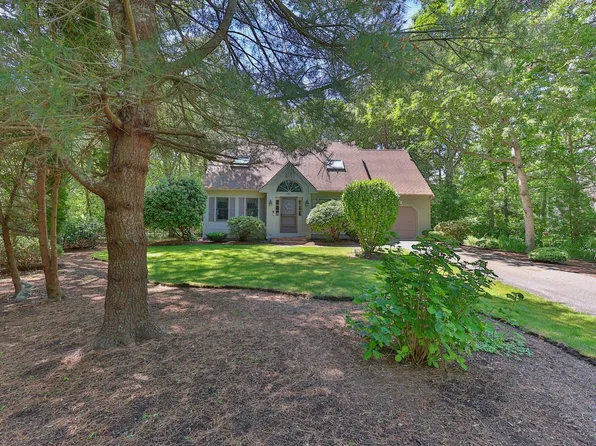 145 Braley Jenkins Road, Centerville, MA 02632