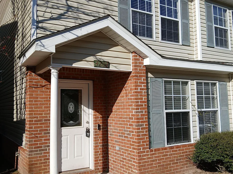 4250 Augustus Oak Ct