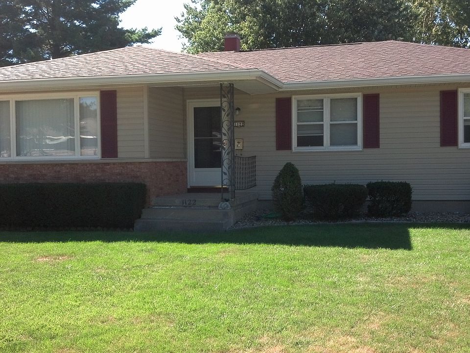 1st image of 1122 Spruce Ave