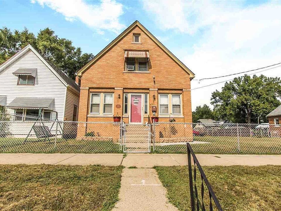 1st image of 1021 S Blaine St