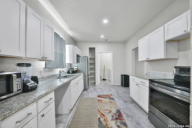 4 bed, 2.0 bath, 1659 sqft, $1,650 — Photo 4