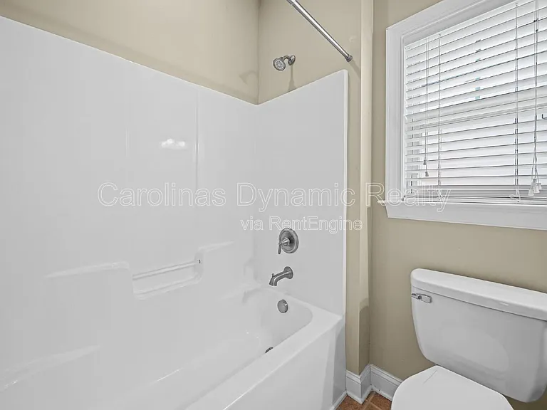 3405 Bidwell Ave — Photo 24