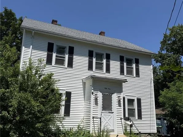 51 Underwood Ln, Middletown, RI 02842