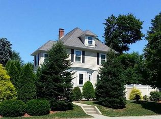 2235 Cranston St, Cranston, RI 02920