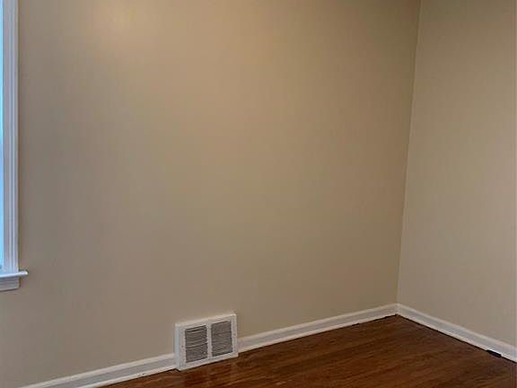 5th image of 1459 McLain Ave
