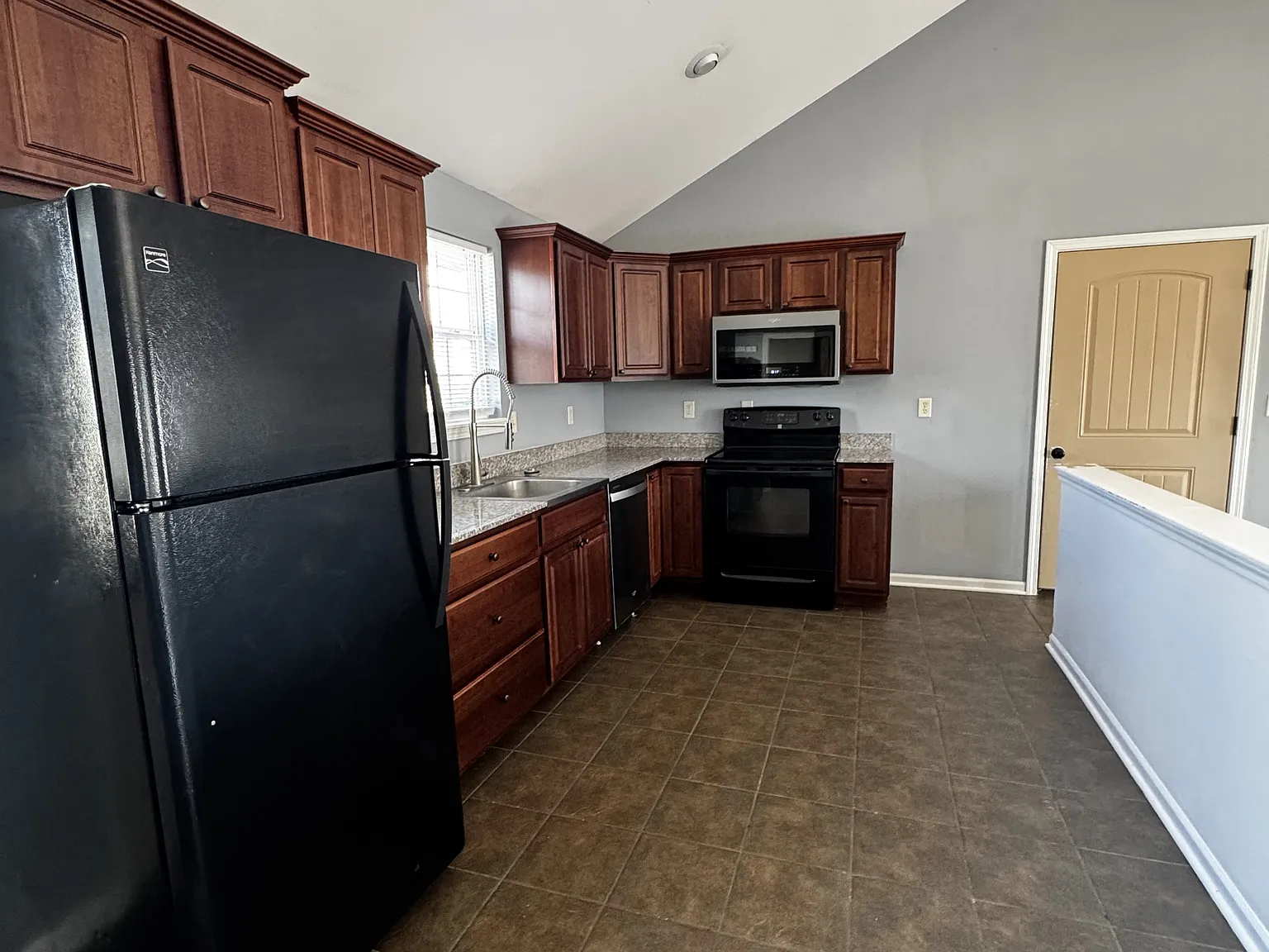21978 Lafayette Road - B — Photo 4