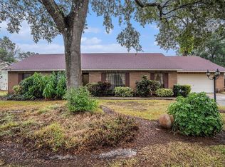 2110 Siloam Springs Dr, Dover, FL 33527