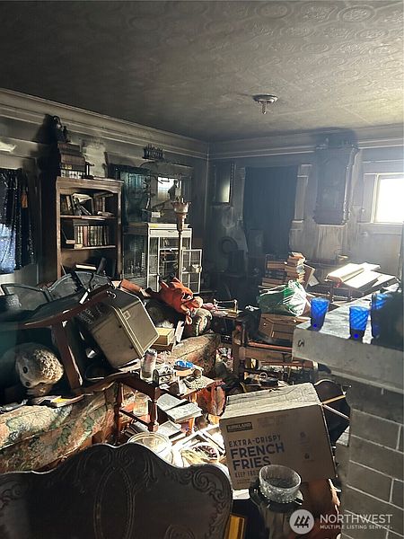 5th image of 4013 High Street