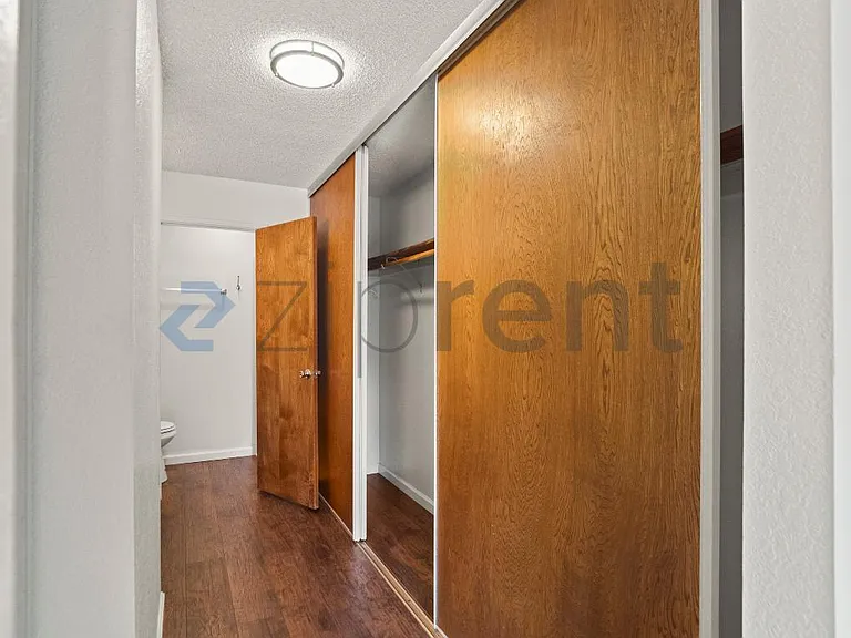 2837 55th Ave #4 — Photo 18