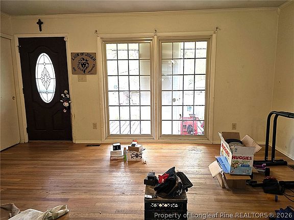 5th image of 336 Desmond Dr