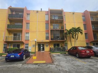 Sunset Villas, Miami, FL 33126