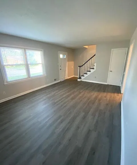 568 Anniston Dr — Photo 7