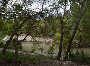 1409 Walker Rd, Goliad, TX 77963