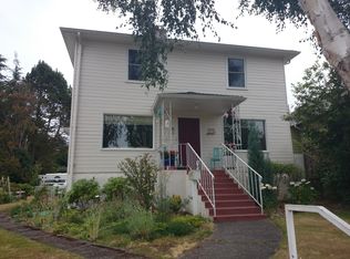 3030 48th Ave SW, Seattle, WA 98116