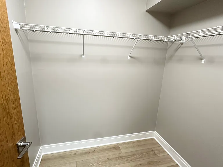 1028 Ashley Ct N #1B — Photo 20