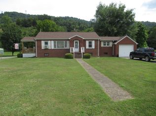 7642 Seneca Trl S, Peterstown, WV 24963
