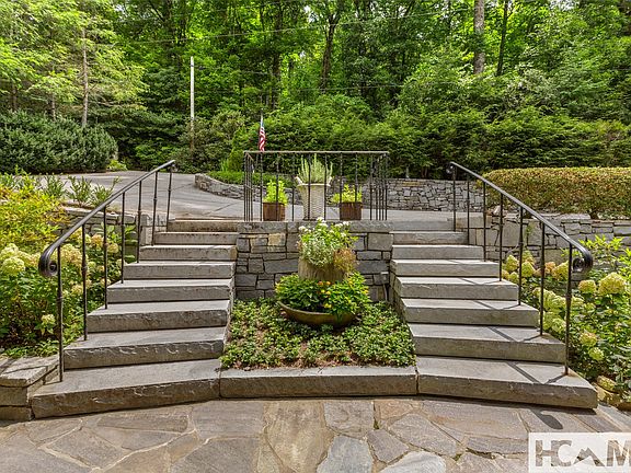 5th image of 114 Cobb Road