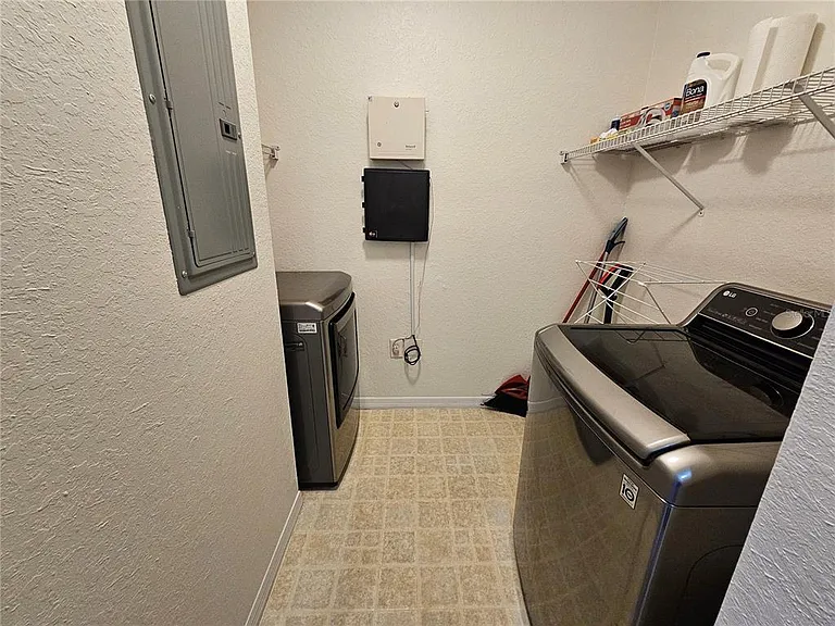 8335 38th Street Cir E #305 — Photo 14