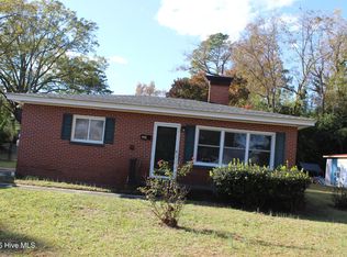 214 Currie St, Wallace, NC 28466