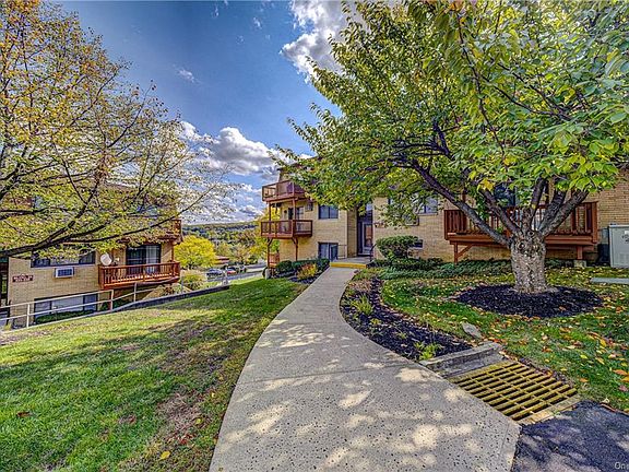 3rd image of 252 Richard Ct